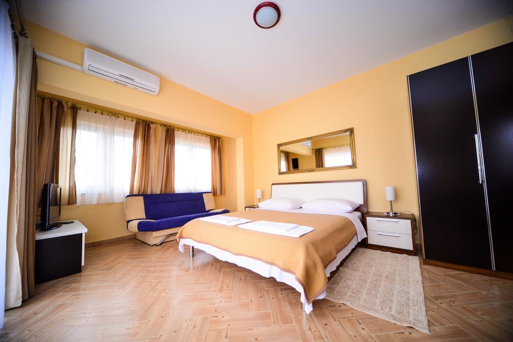 Apartments Dalmacija Starigrad Paklenica Rom bilde